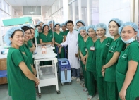 Bệnh viện Phụ sản thành phố Cần Thơ lần đầu tiên ứng dụng kỹ thuật hạ thân nhiệt chủ động trong điều trị cấp cứu trẻ bệnh não thiếu oxy, thiếu máu não cục bộ (HIE)